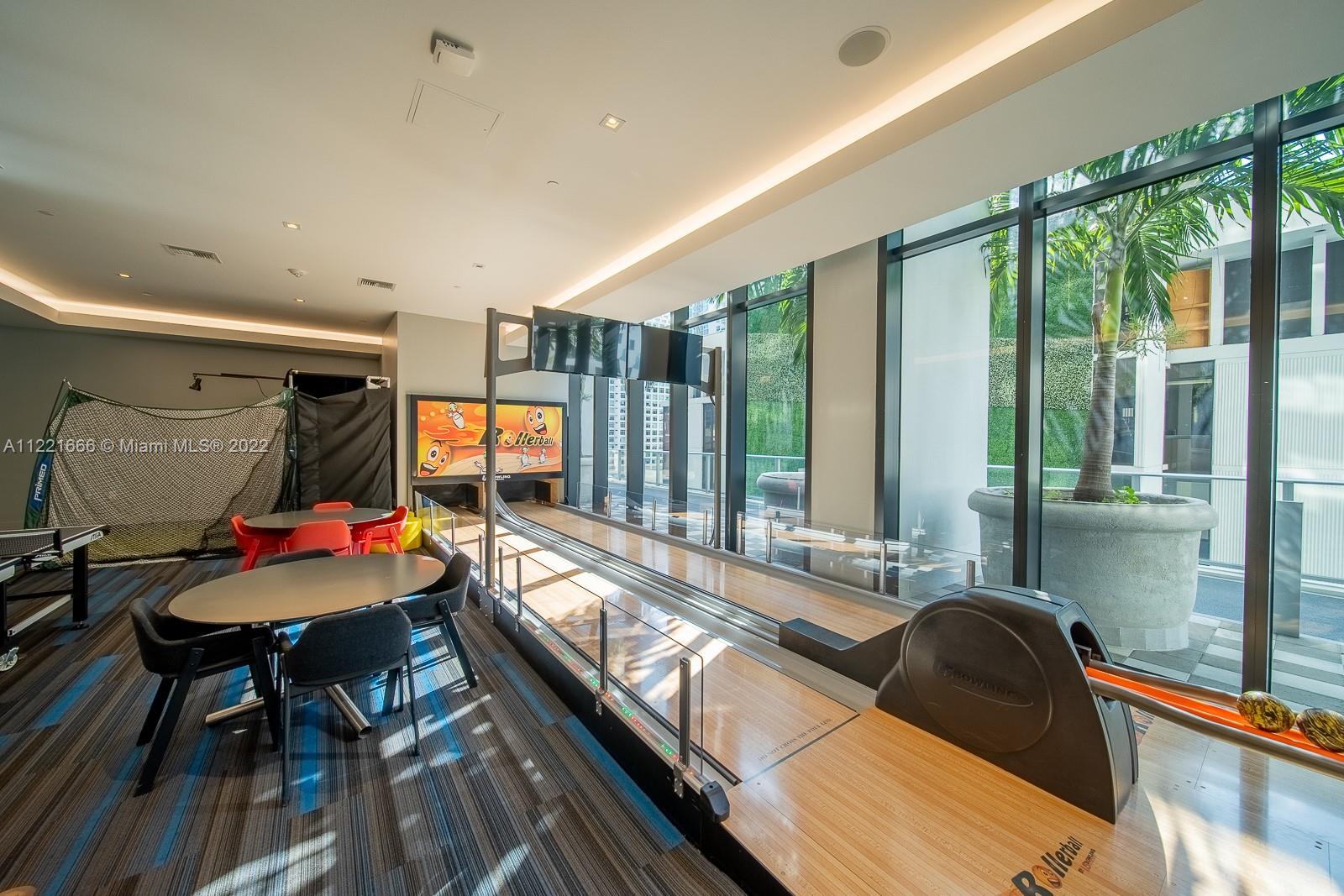 image 1010 Brickell25