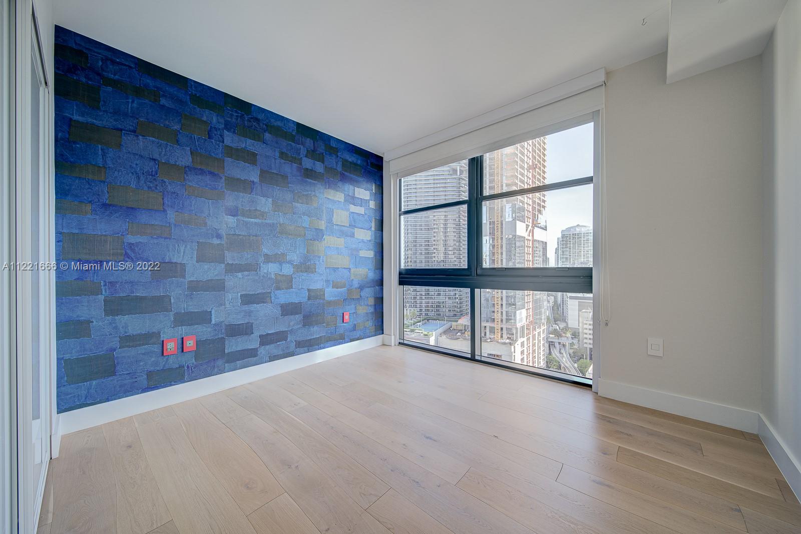 image 1010 Brickell33