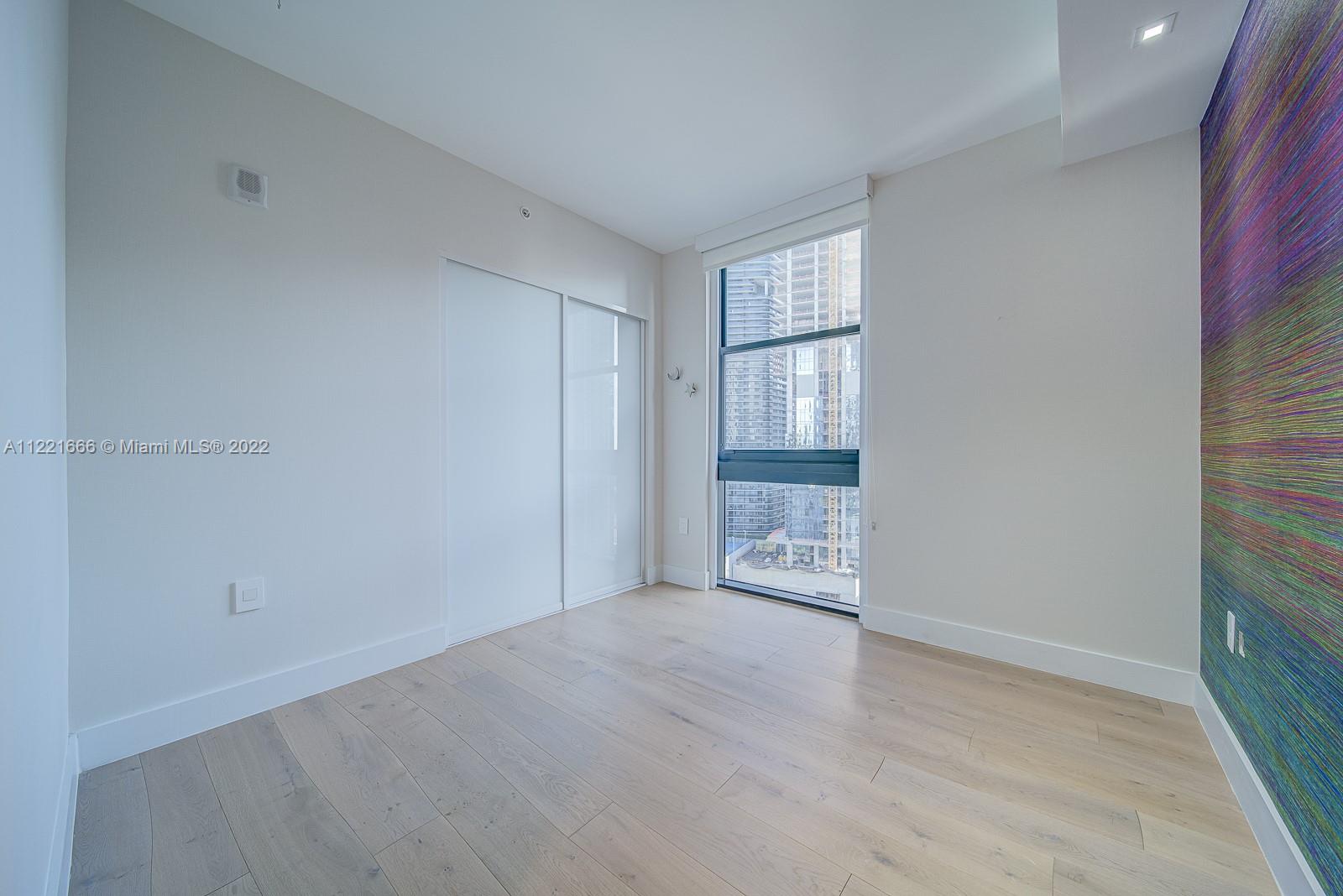 image 1010 Brickell37