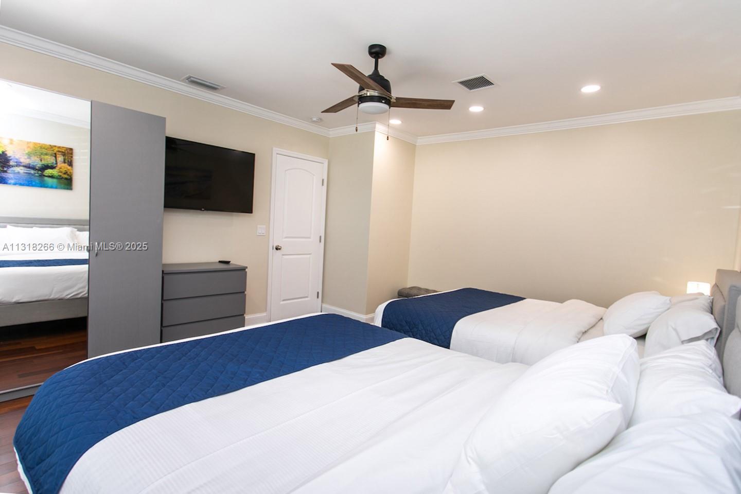 1311 Rodman St Hollywood, FL 33019