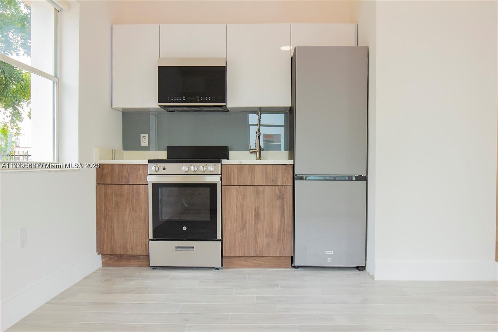 1000 7th St,Miami Beach, FL 33139