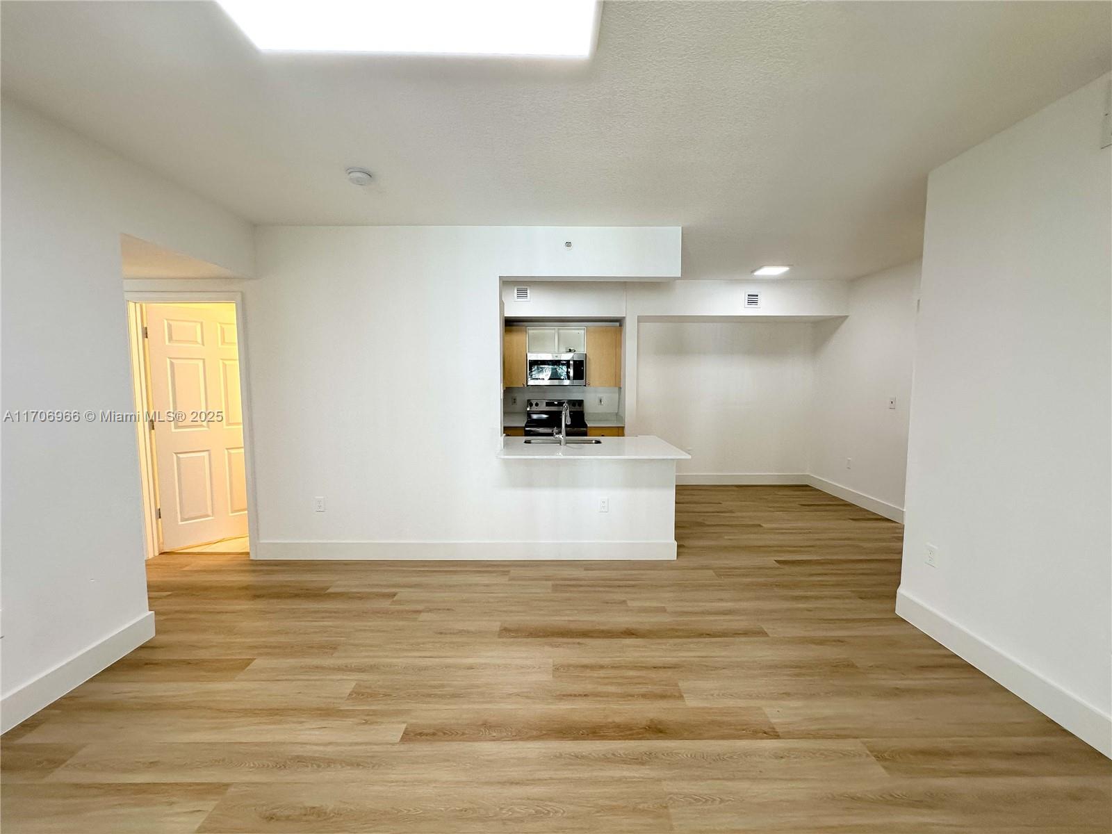 2564 Centergate Dr #208,Miramar, FL 33025
