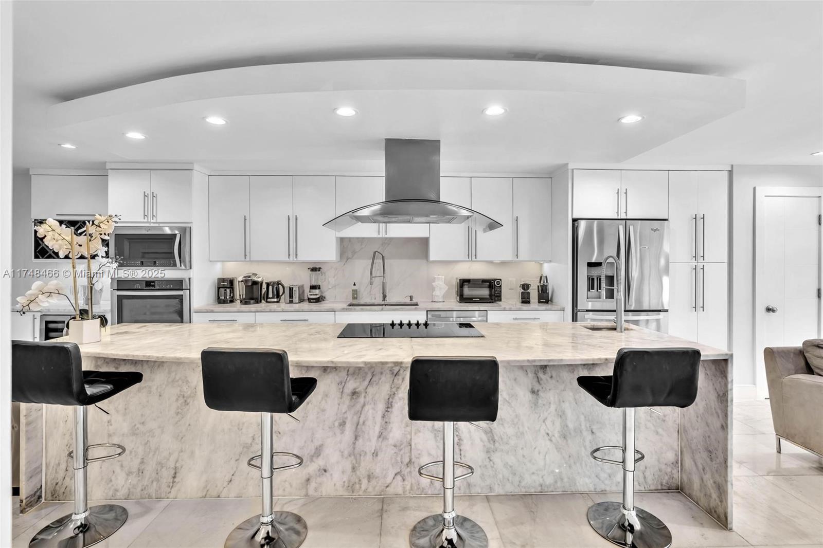 1044 NW N Riv Miami, FL 33136