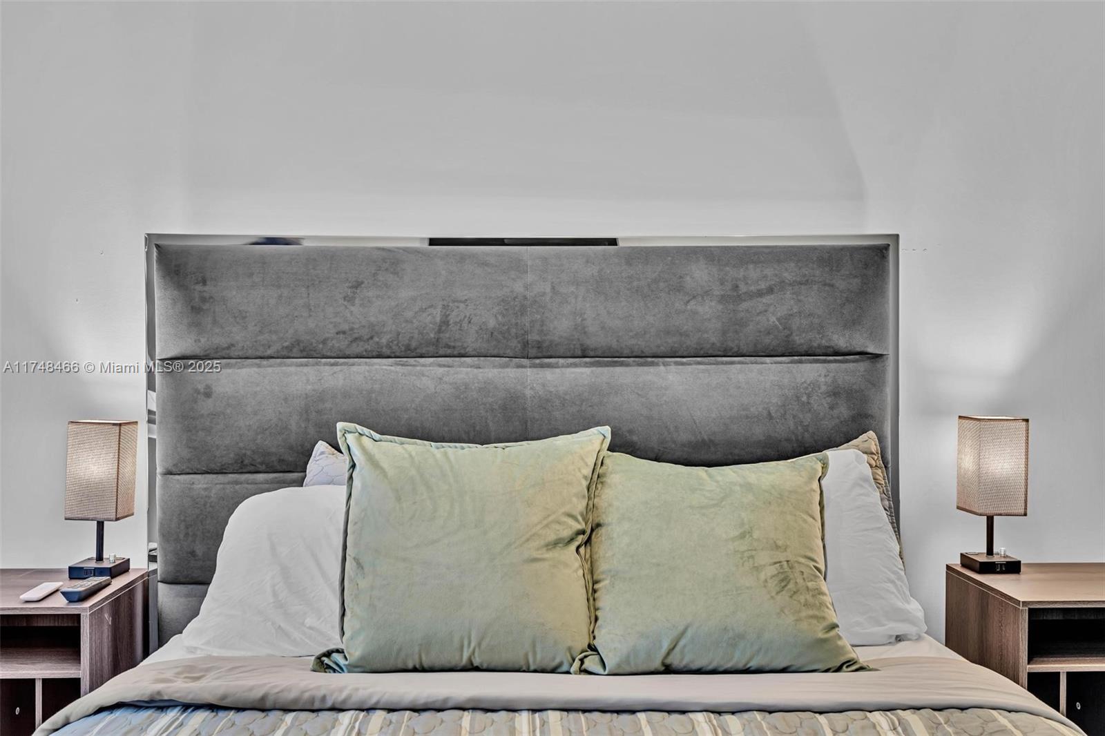 1044 NW N Riv Miami, FL 33136