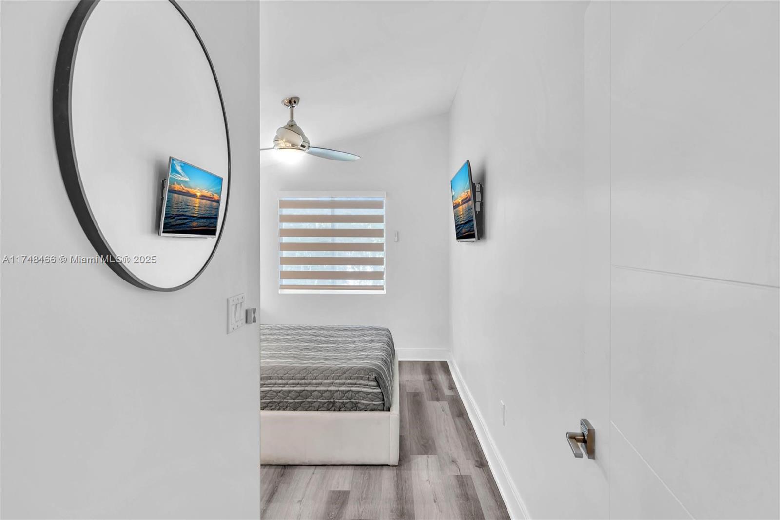 1044 NW N Riv Miami, FL 33136