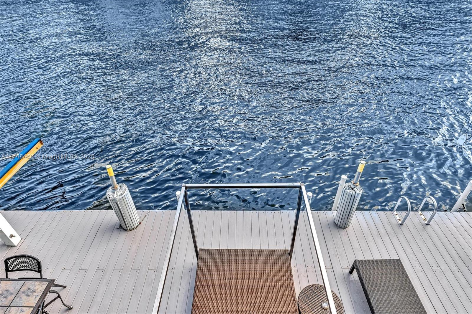 1044 NW N Riv Miami, FL 33136