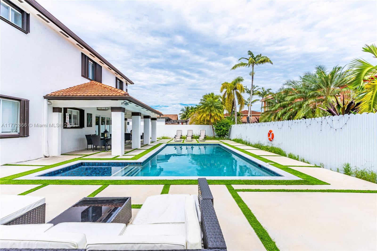 5161 SW 159th Ct Miami, FL 33185