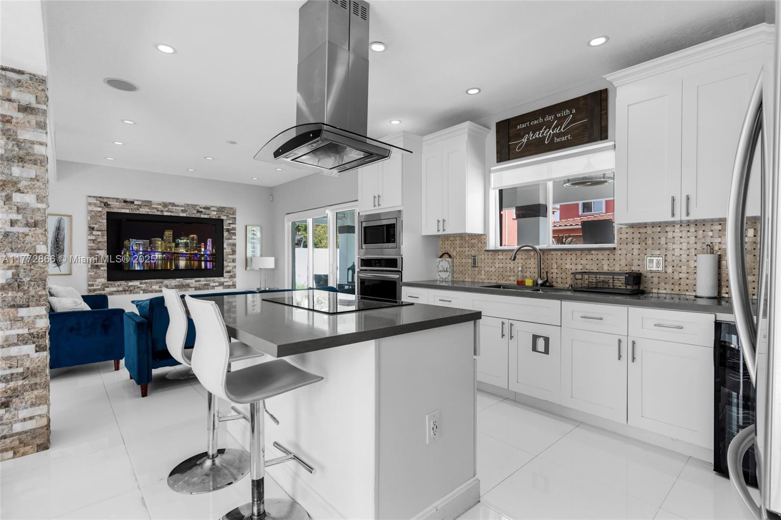 5161 SW 159th Ct Miami, FL 33185