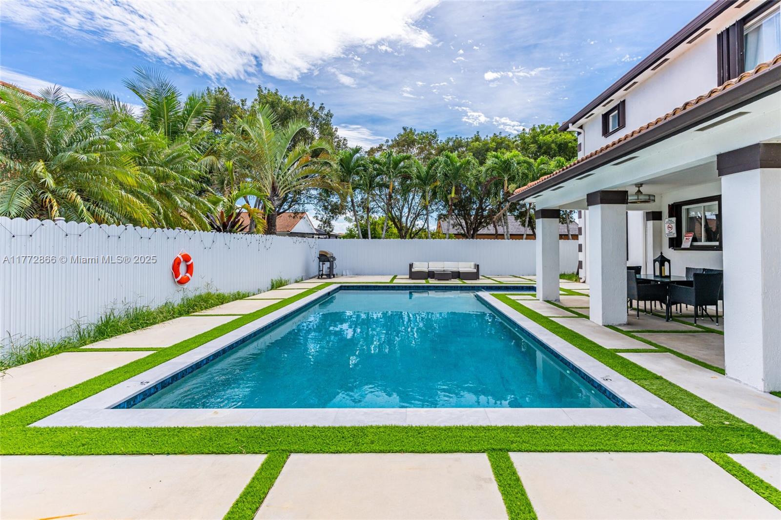 5161 SW 159th Ct Miami, FL 33185