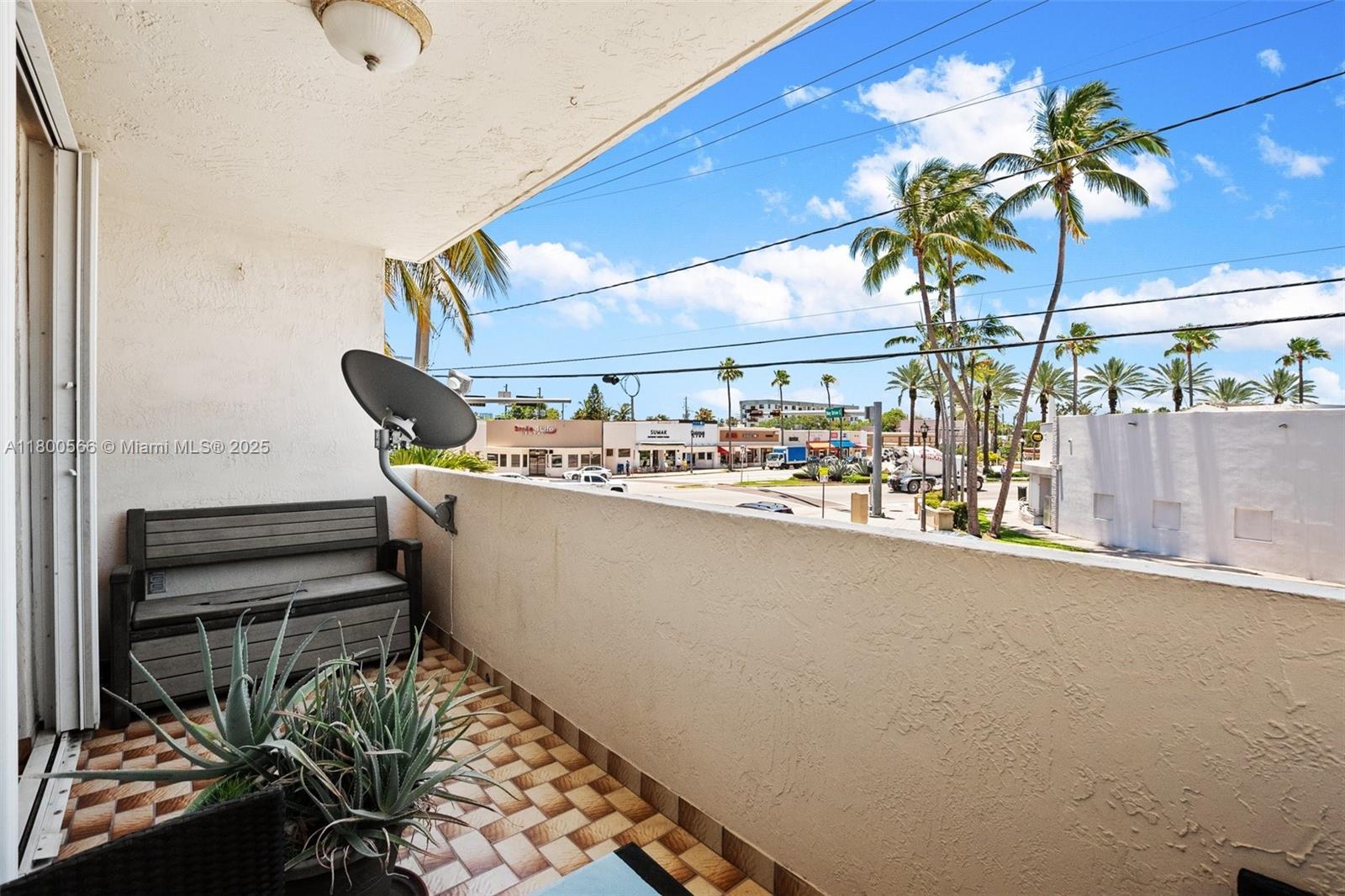 7125 Bay Dr #201 Miami Beach, FL 33141