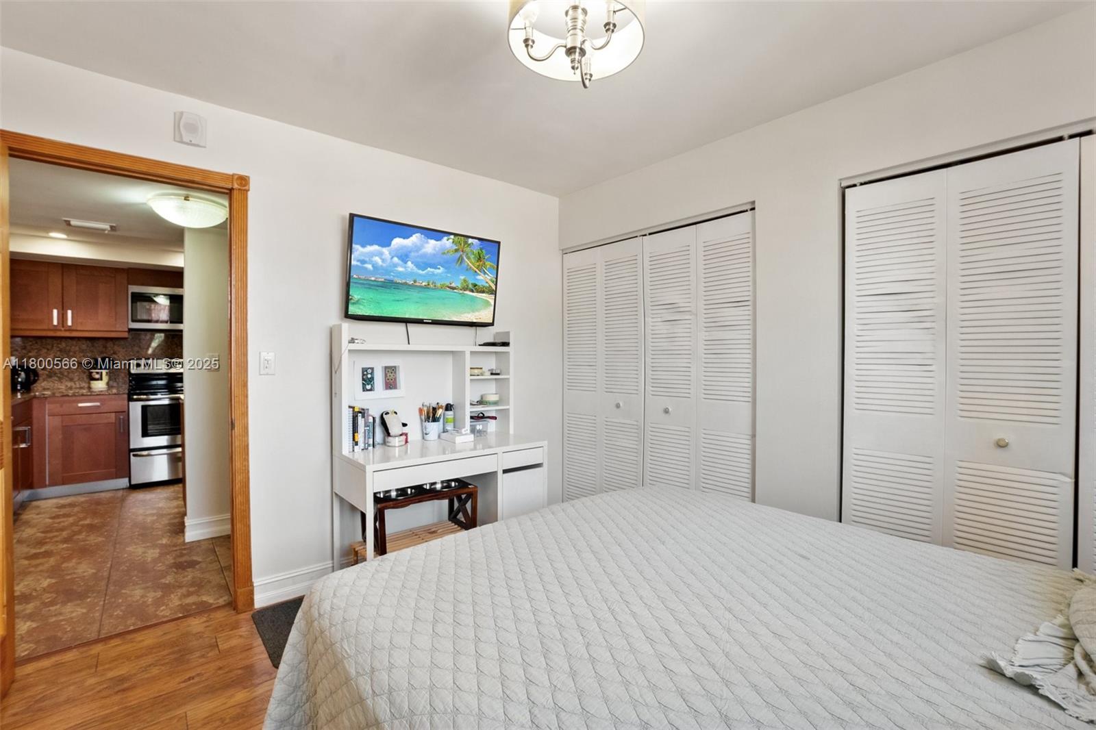 7125 Bay Dr #201 Miami Beach, FL 33141