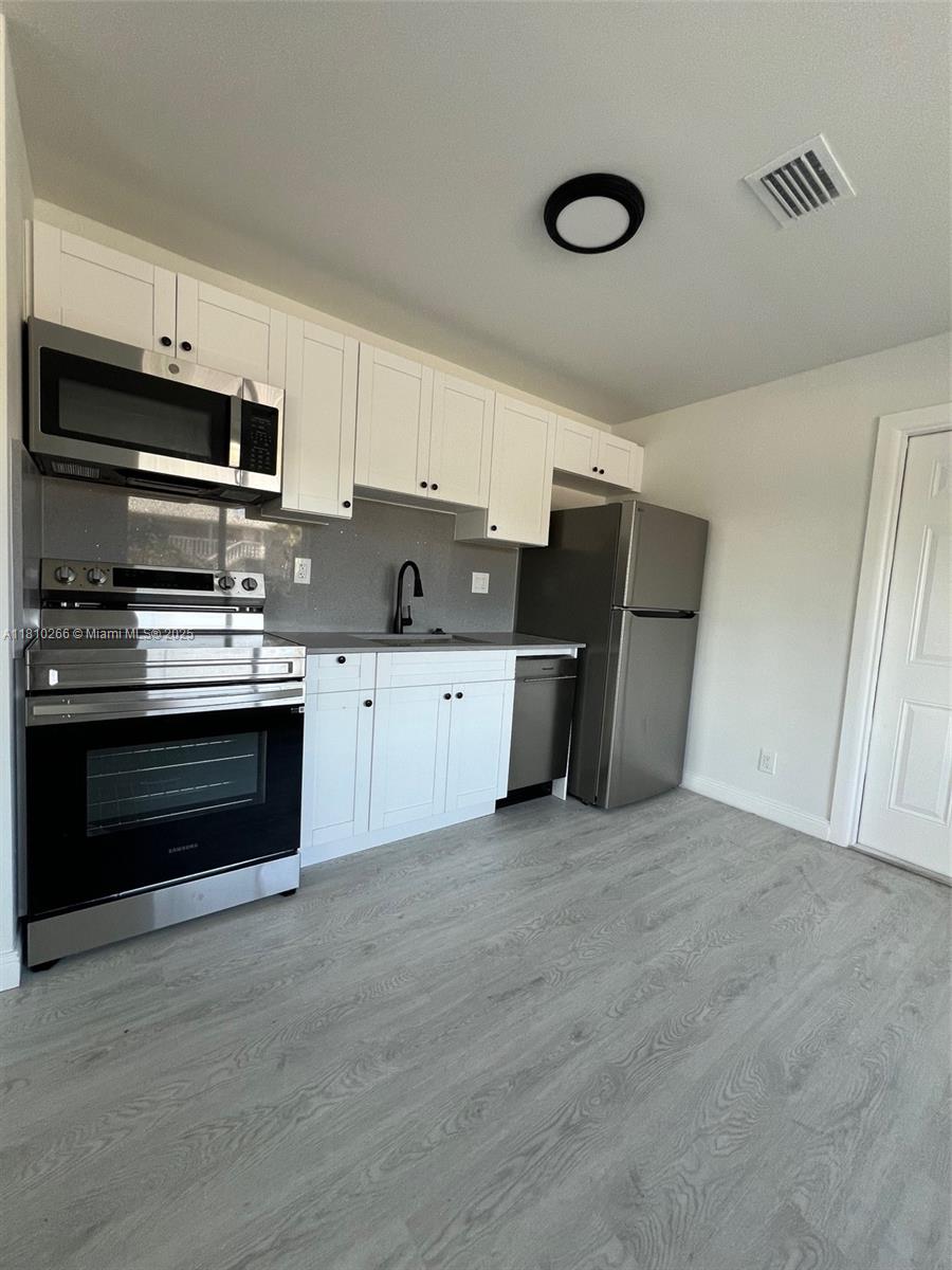 1831 NE 56th St #1,Fort Lauderdale, FL 33308