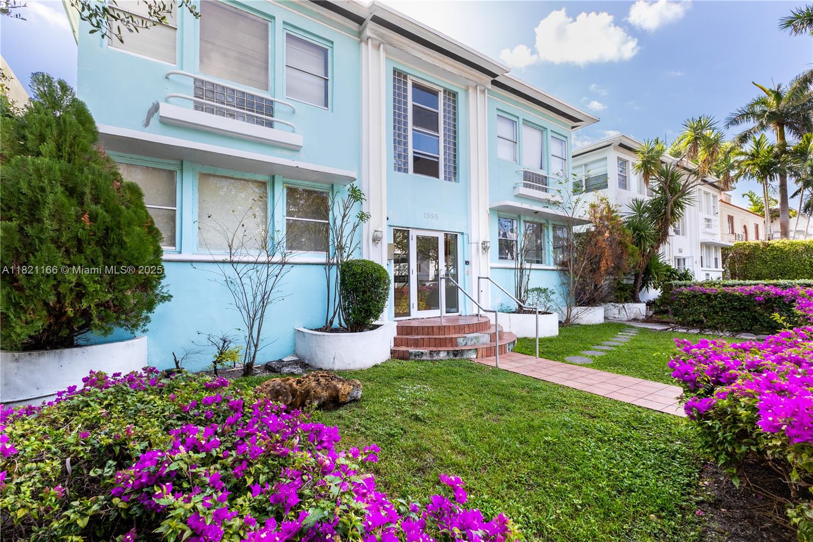 1555 Pennsylvania Ave #105