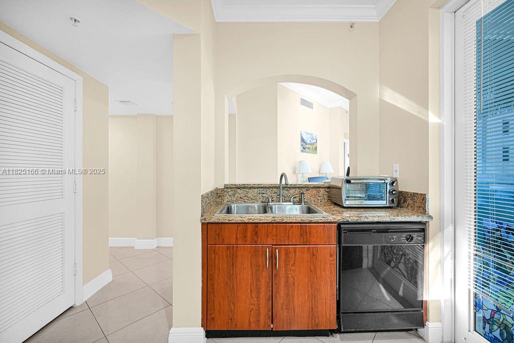 image The Waverly At Surfside14