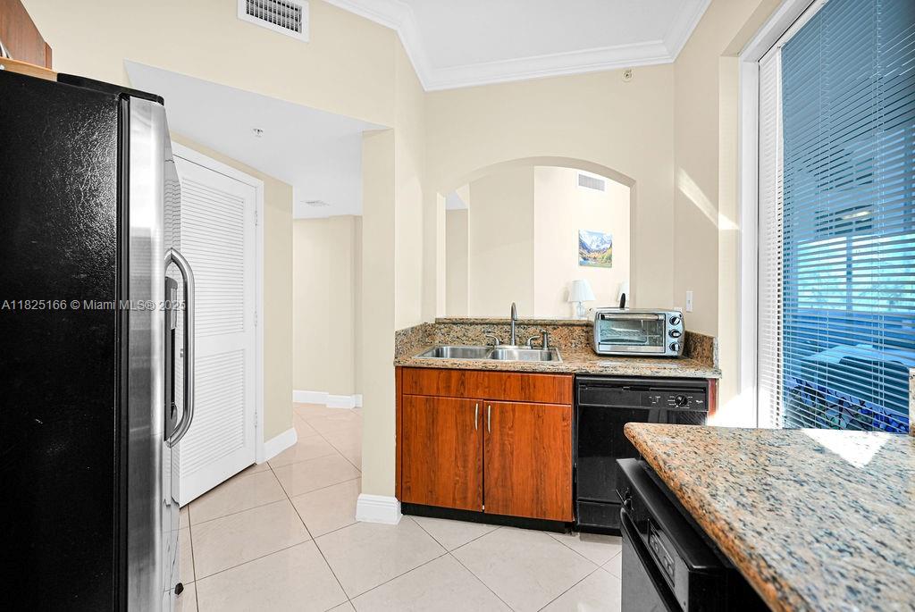 image The Waverly At Surfside18