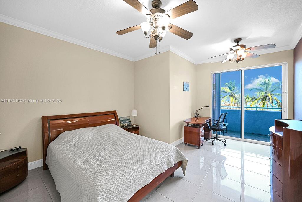 image The Waverly At Surfside20