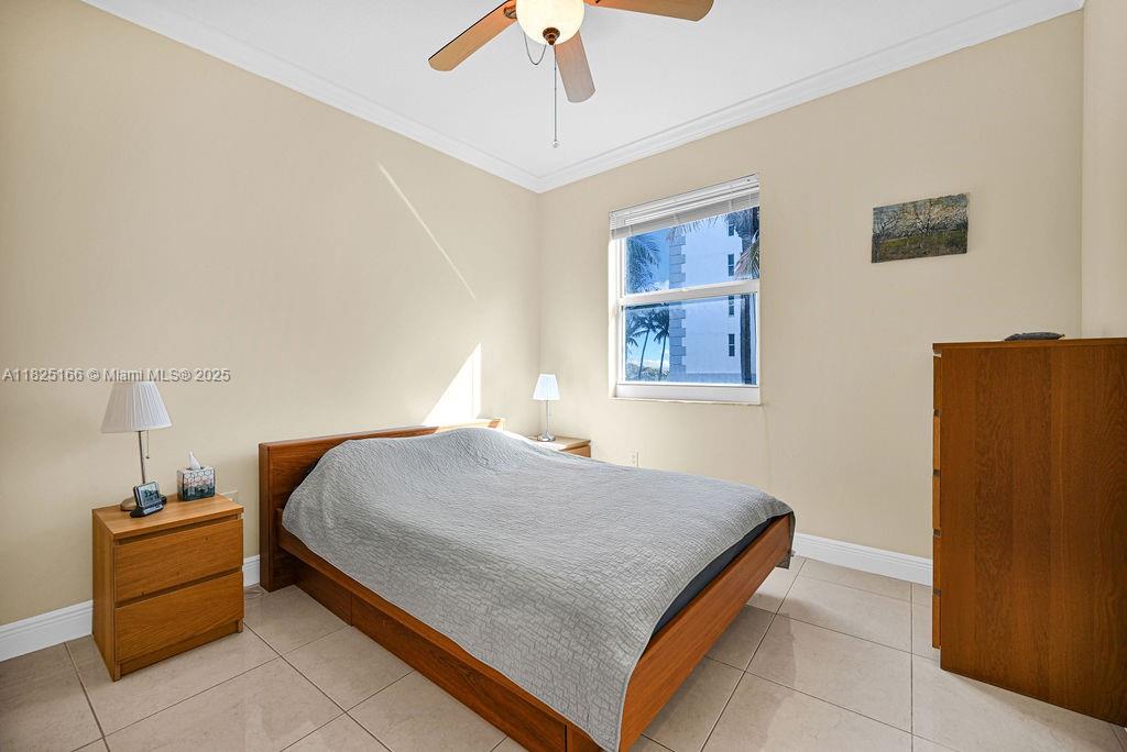 image The Waverly At Surfside30