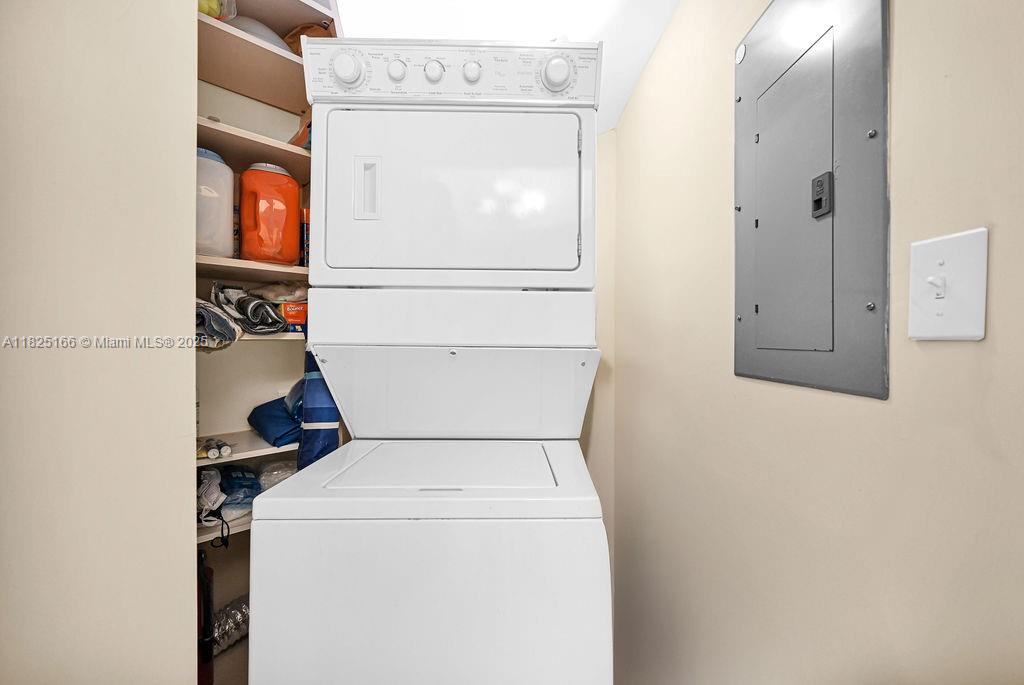 image The Waverly At Surfside38