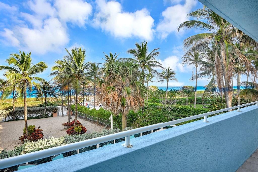 image The Waverly At Surfside42