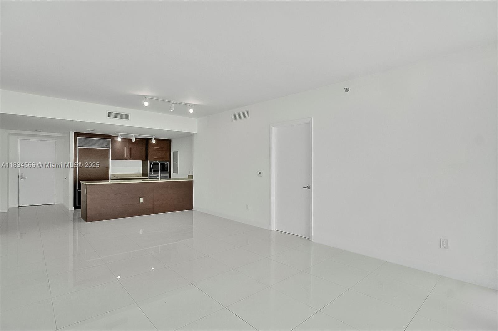 image Icon Brickell10