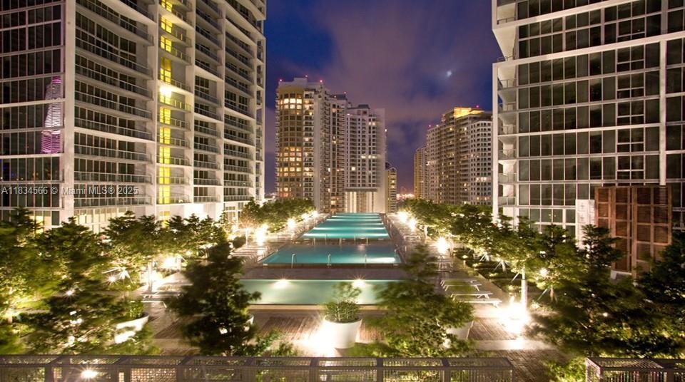 image Icon Brickell31