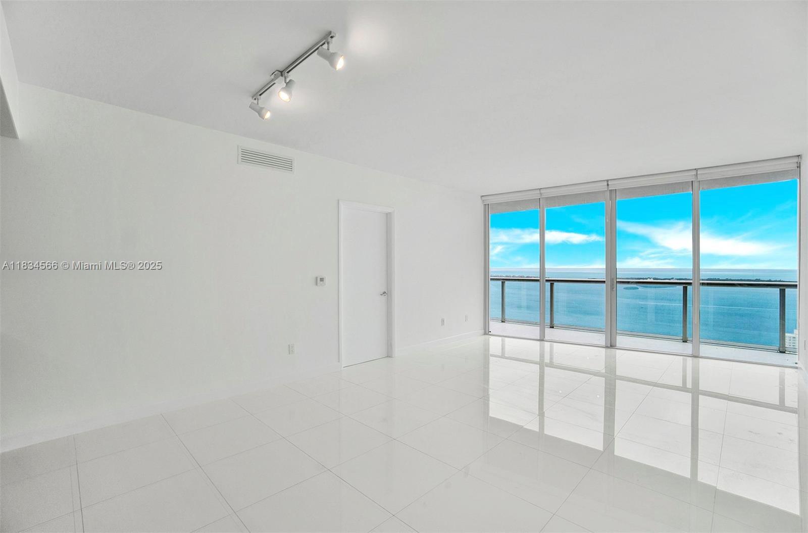 image Icon Brickell5