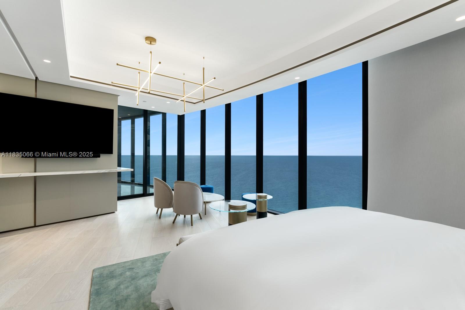 image Porsche Design Tower13