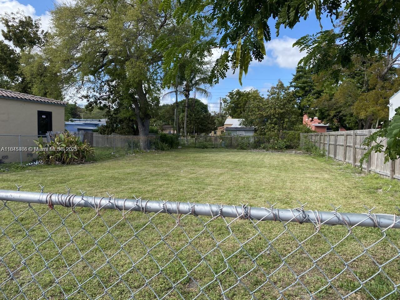 247 NW 45th St