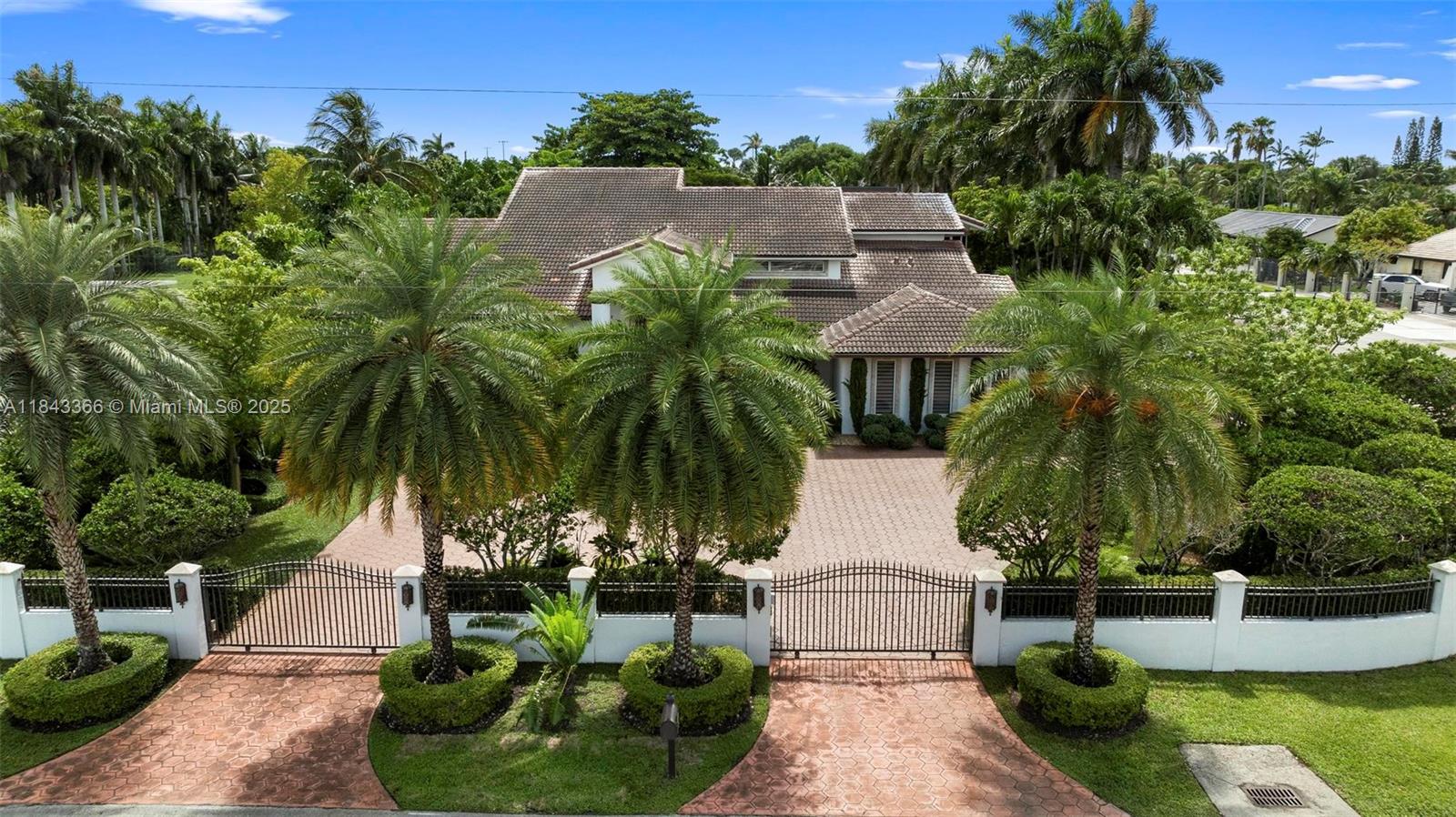 185 SW 130th Ave Miami, FL 33184