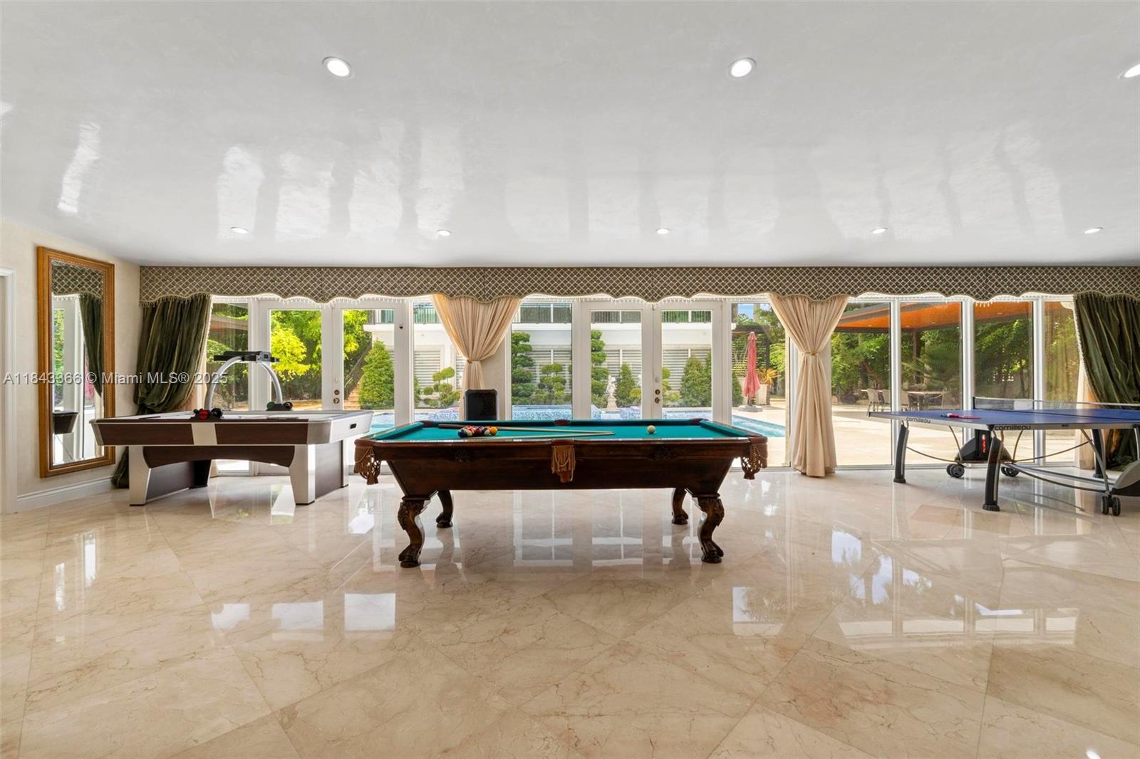 185 SW 130th Ave Miami, FL 33184