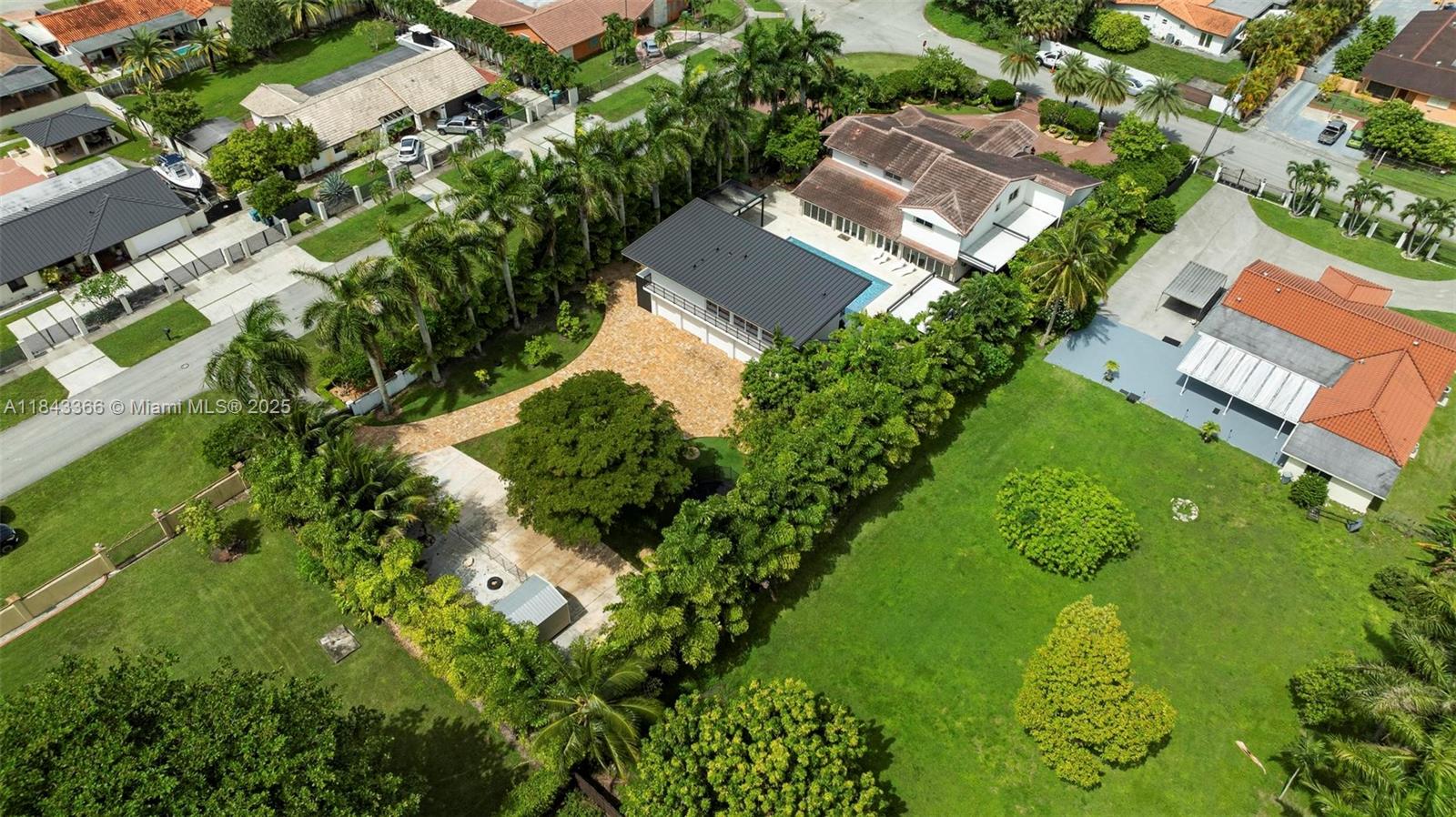 185 SW 130th Ave Miami, FL 33184