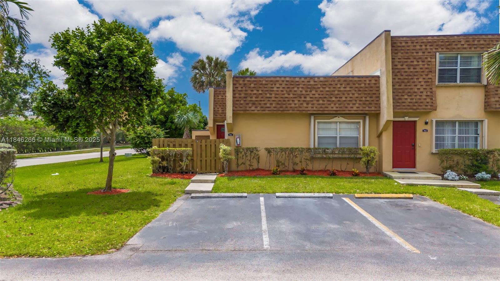 3571 NW 95th Ter #701