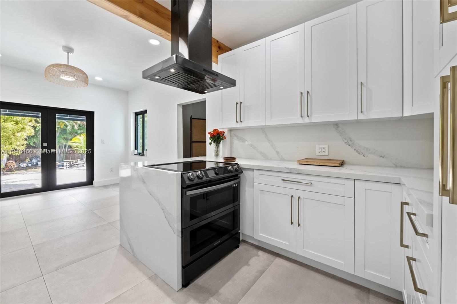 5981 NE 6th Ave Miami, FL 33137