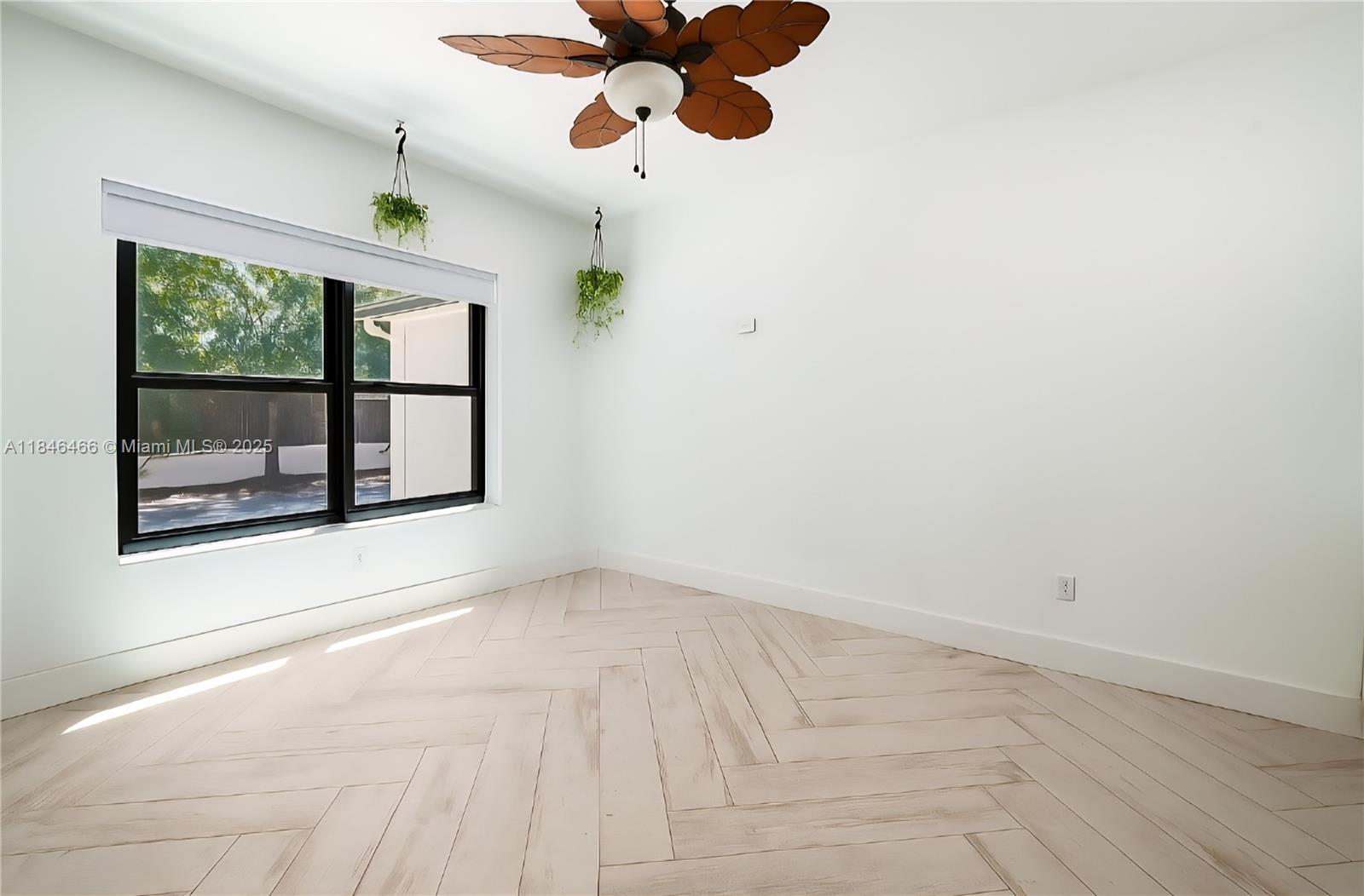 5981 NE 6th Ave Miami, FL 33137