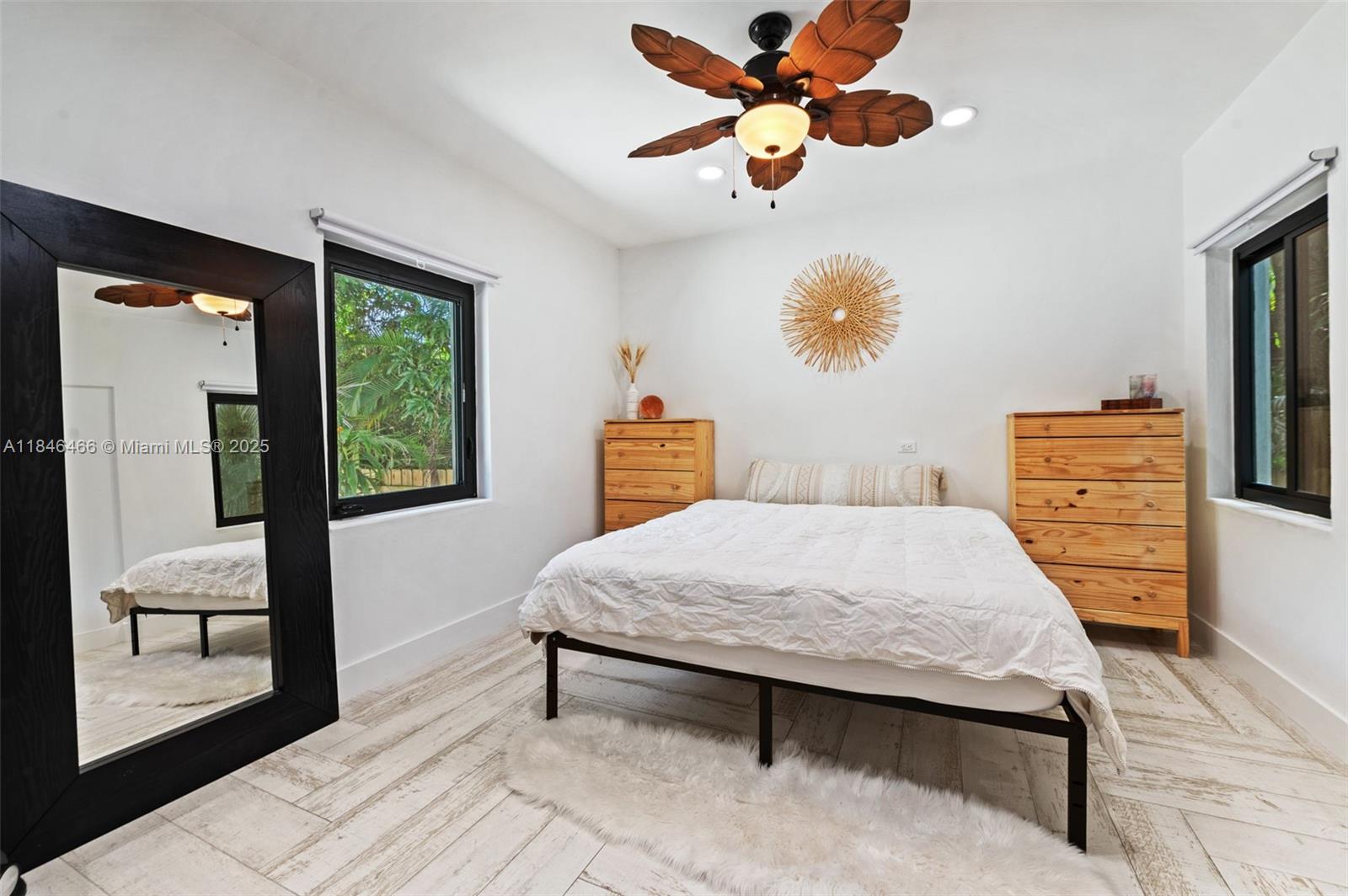 5981 NE 6th Ave Miami, FL 33137