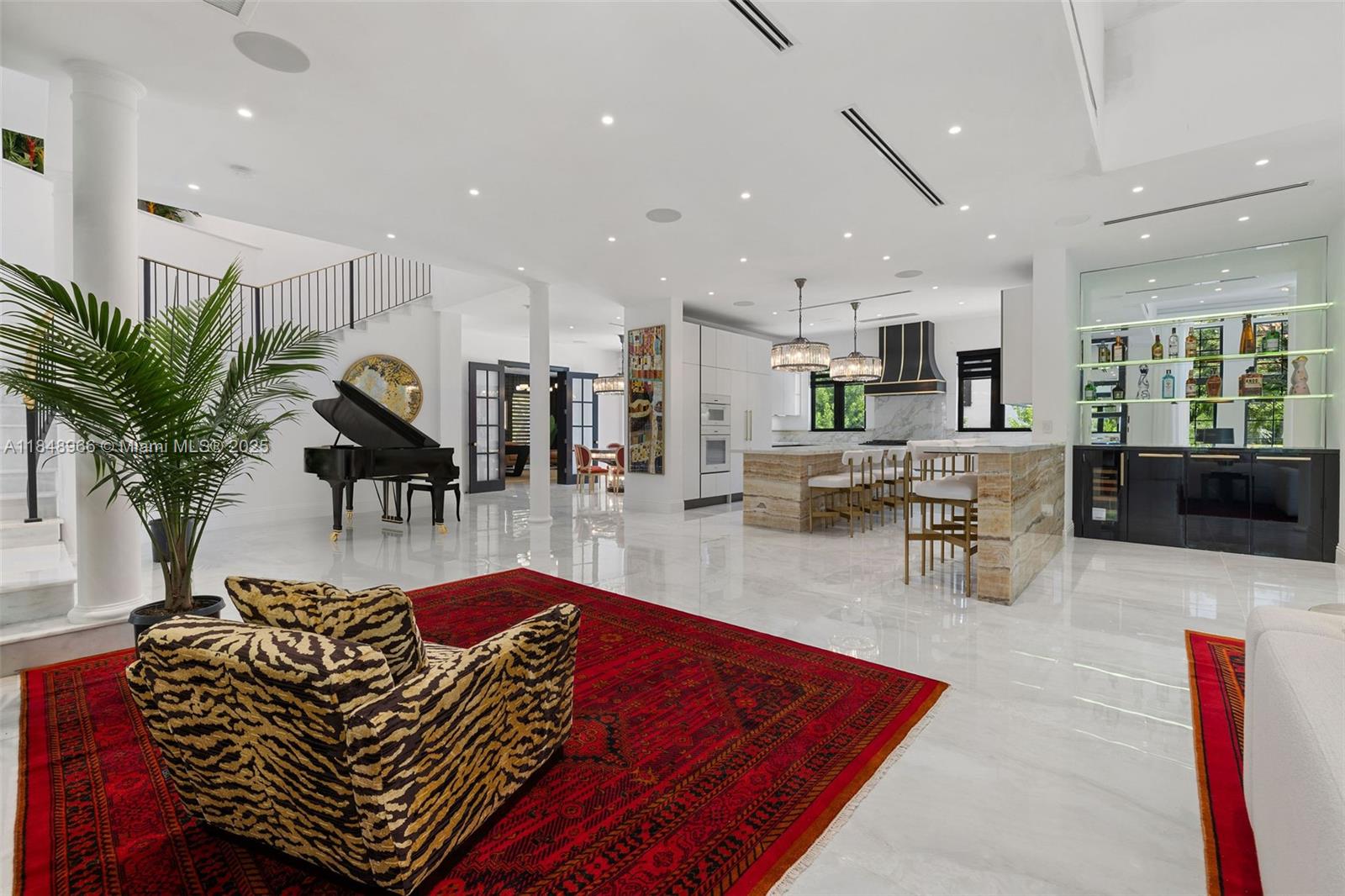 2321 N Bay Rd Miami Beach, FL 33140