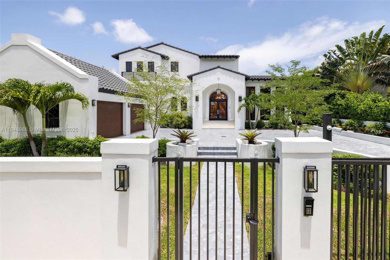 2321 N Bay Rd Miami Beach, FL 33140