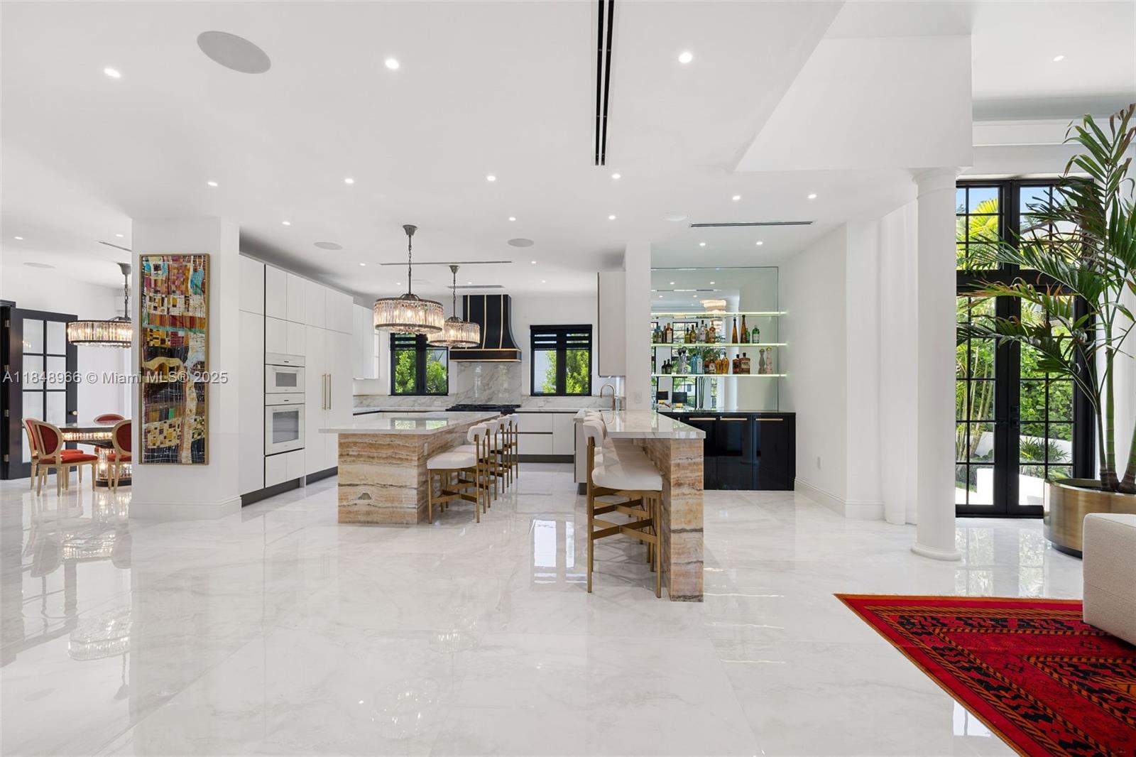 2321 N Bay Rd Miami Beach, FL 33140