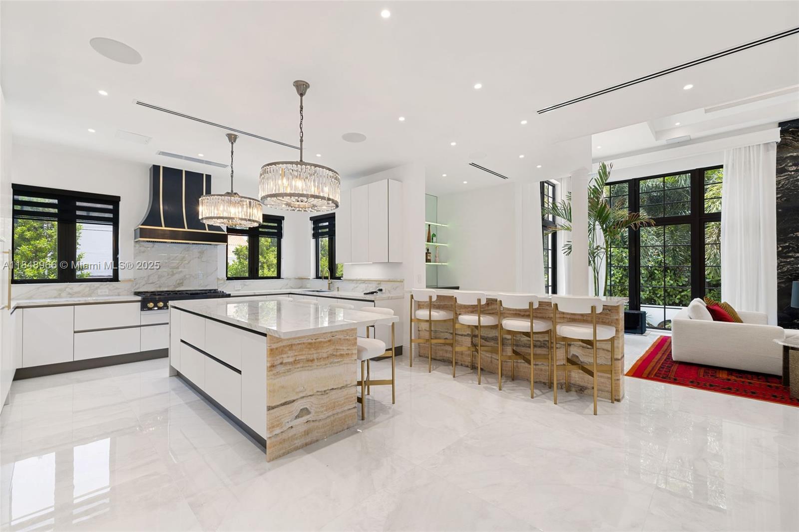 2321 N Bay Rd Miami Beach, FL 33140