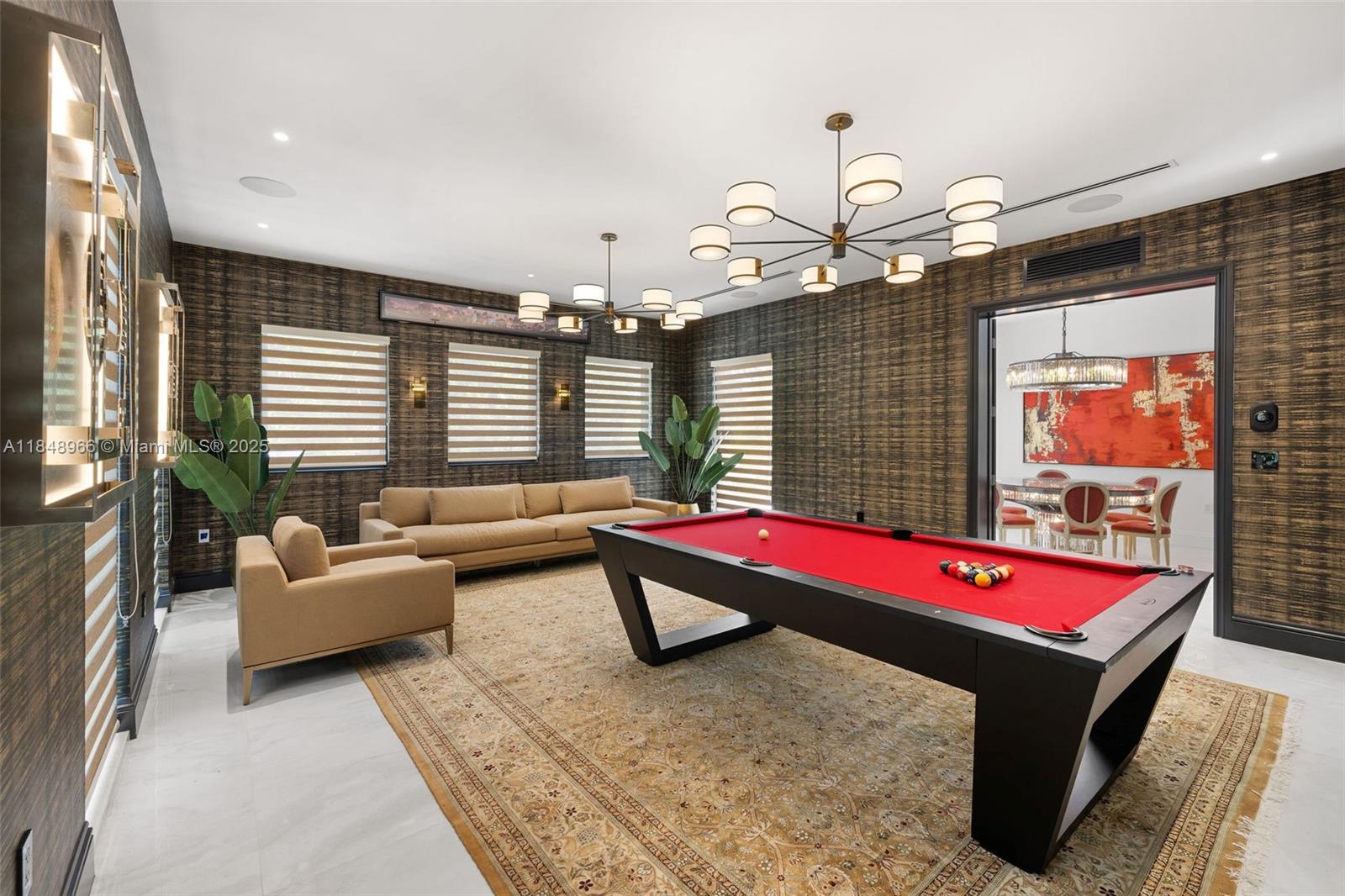 2321 N Bay Rd Miami Beach, FL 33140