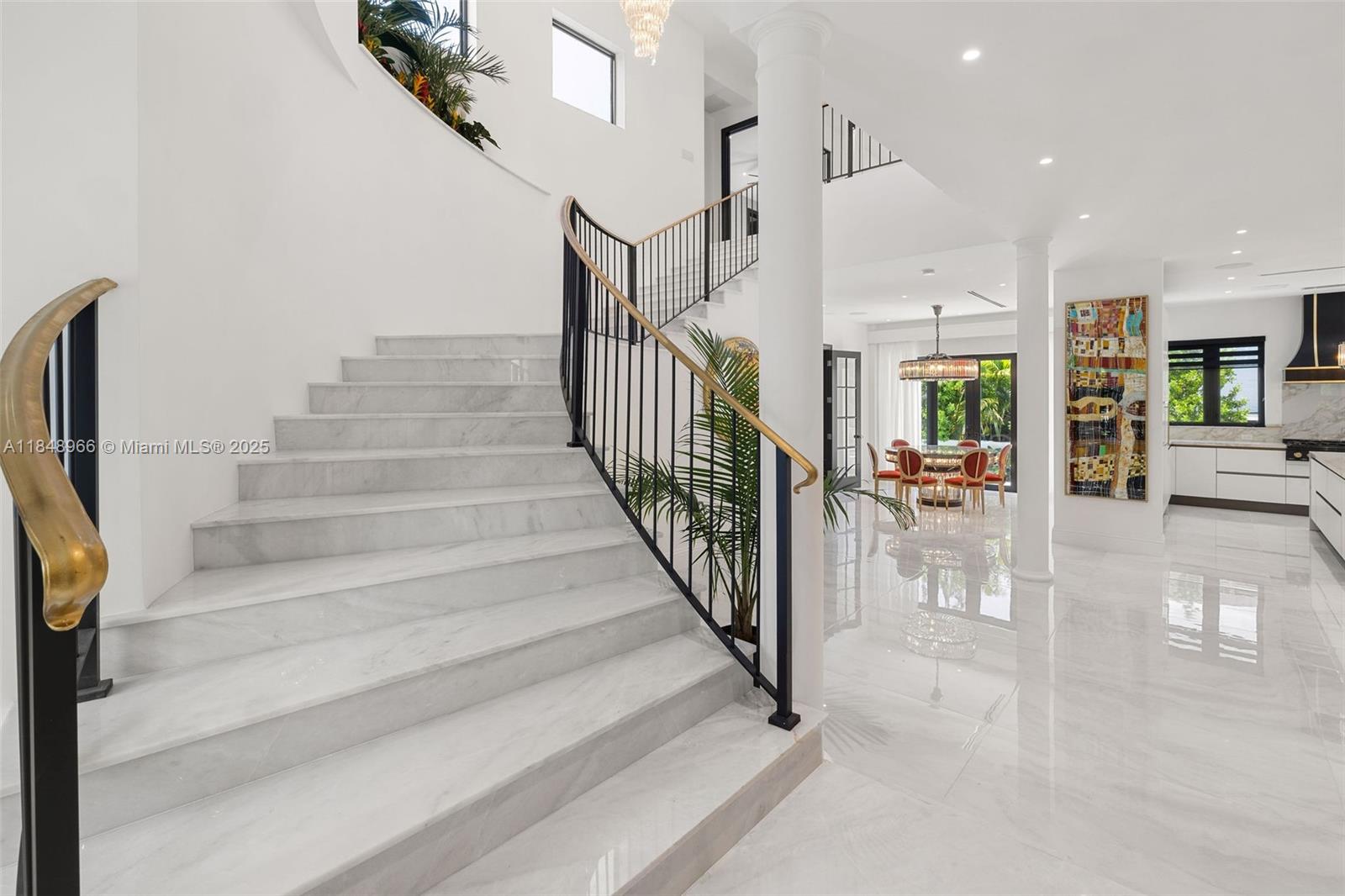 2321 N Bay Rd Miami Beach, FL 33140