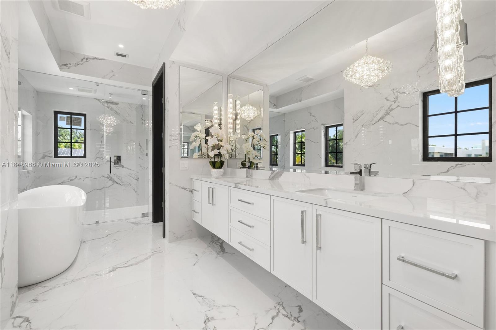 2321 N Bay Rd Miami Beach, FL 33140