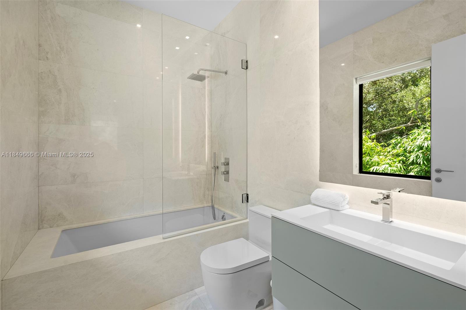 10840 Old Cutler Rd Coral Gables, FL 33156 10840 Old Cutler Rd Coral Gables, FL 33156