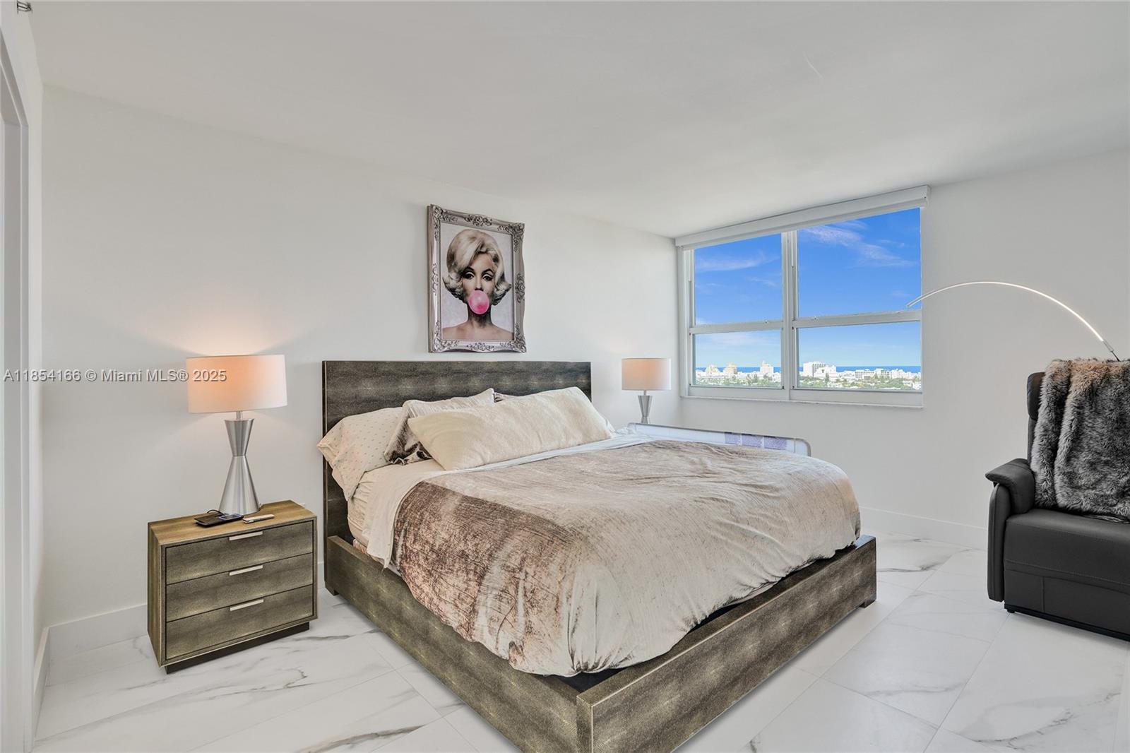 image The Floridian Condo11
