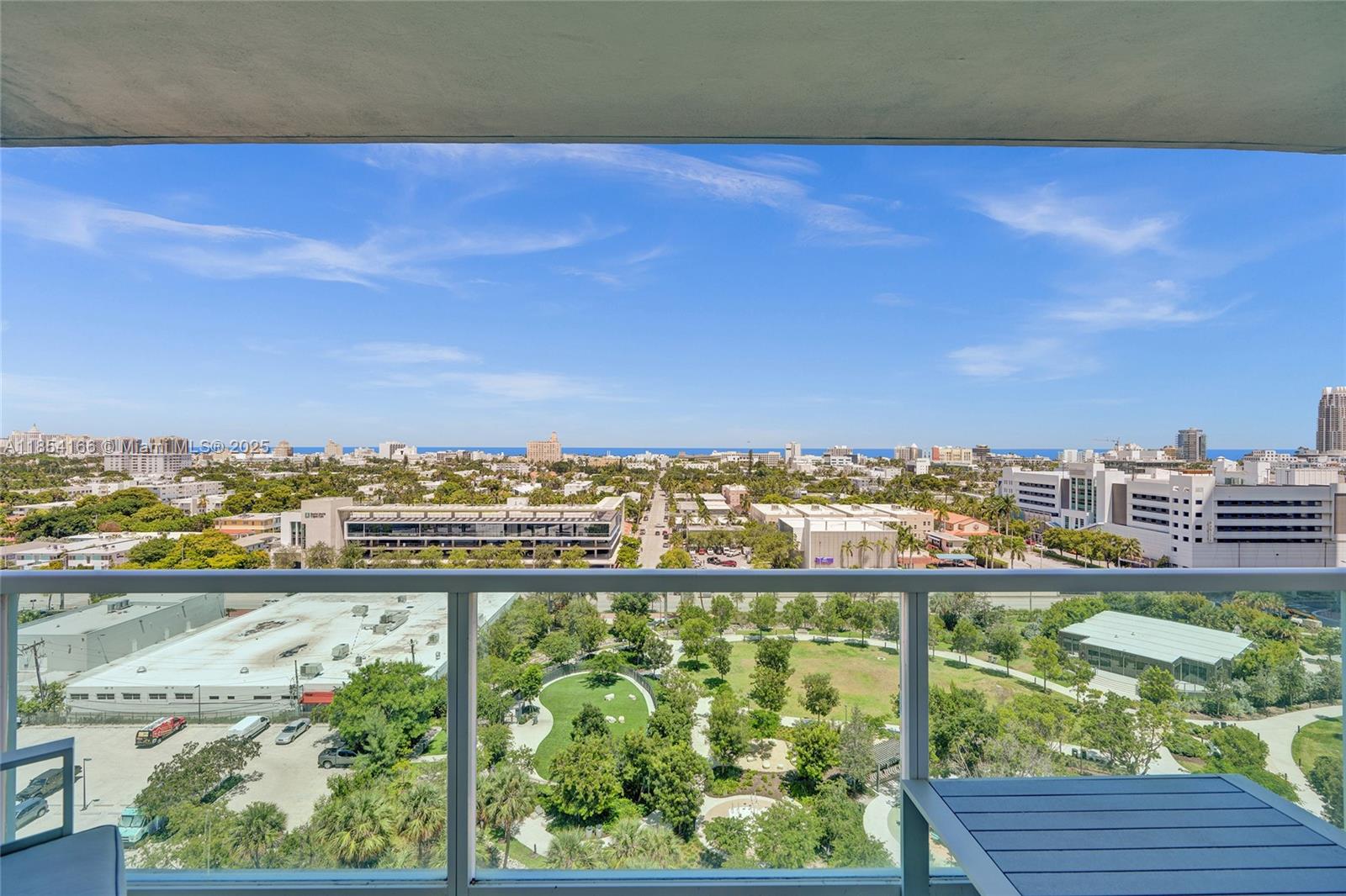 image The Floridian Condo1