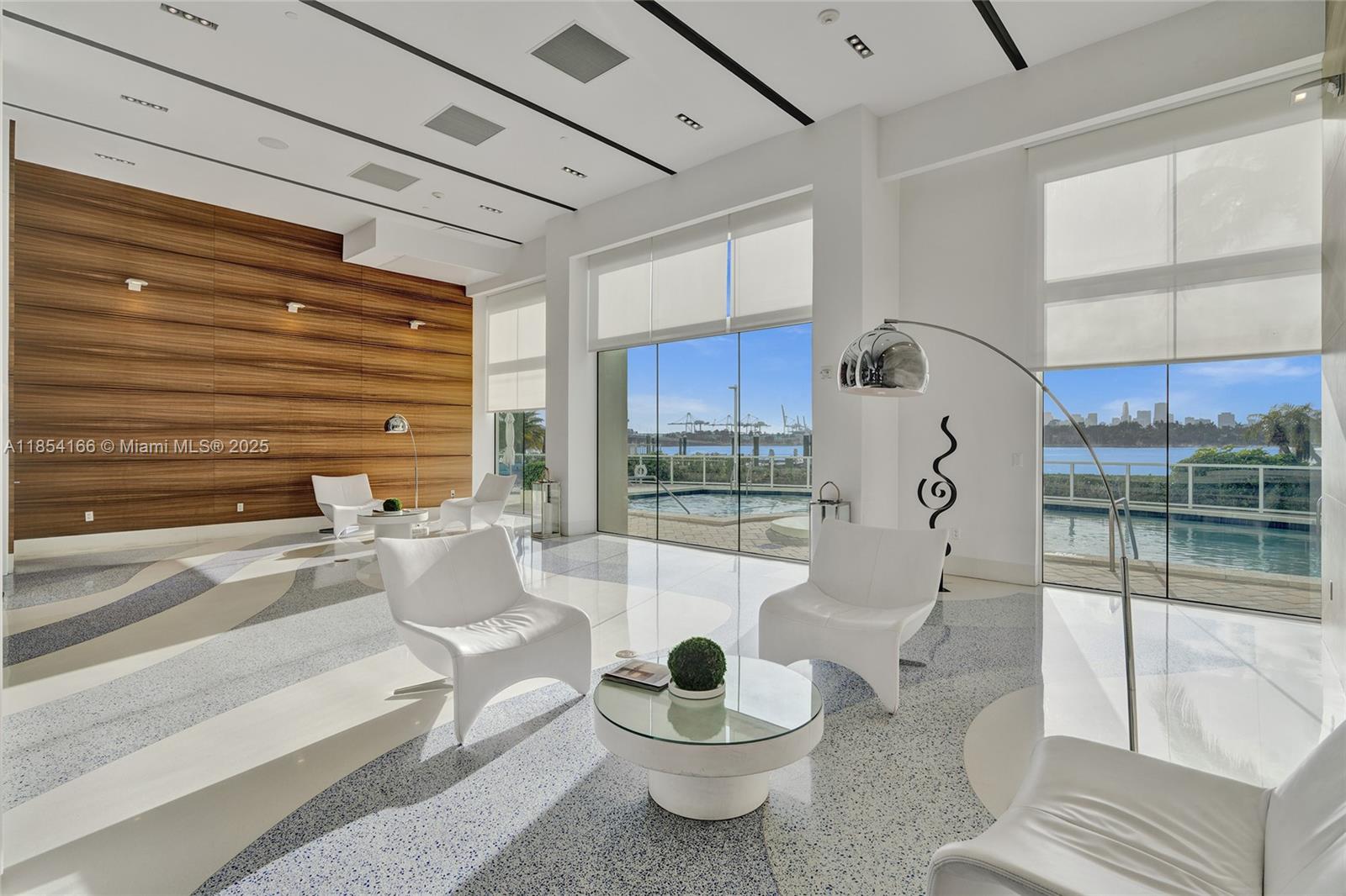 image The Floridian Condo3