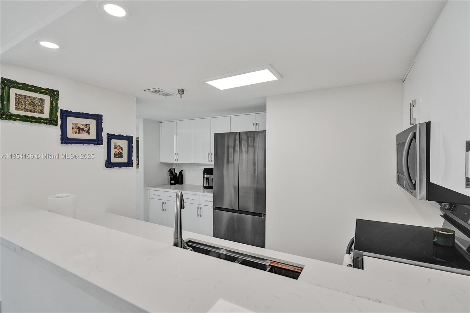image The Floridian Condo6
