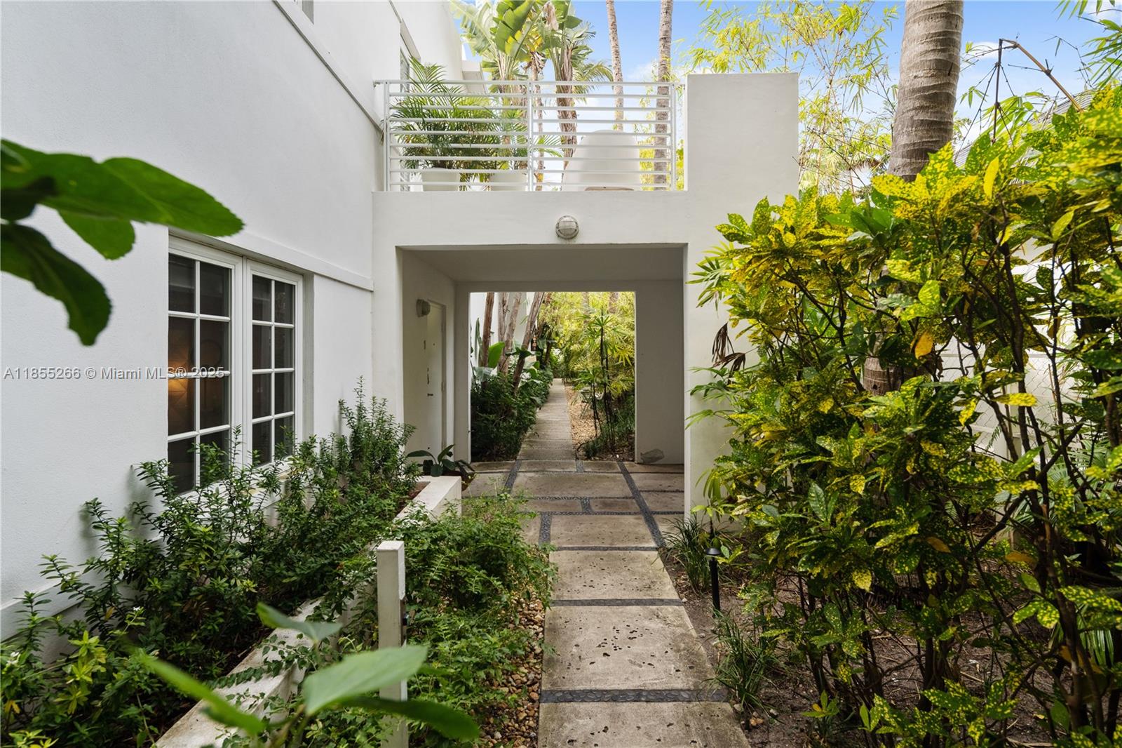 234 Meridian Ave #3