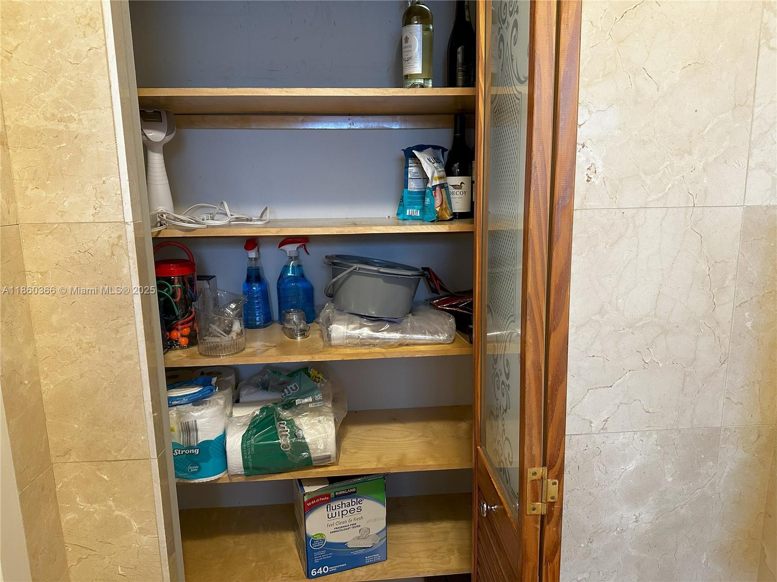 55 Ocean Ln Dr #4020 Key Biscayne, FL 33149