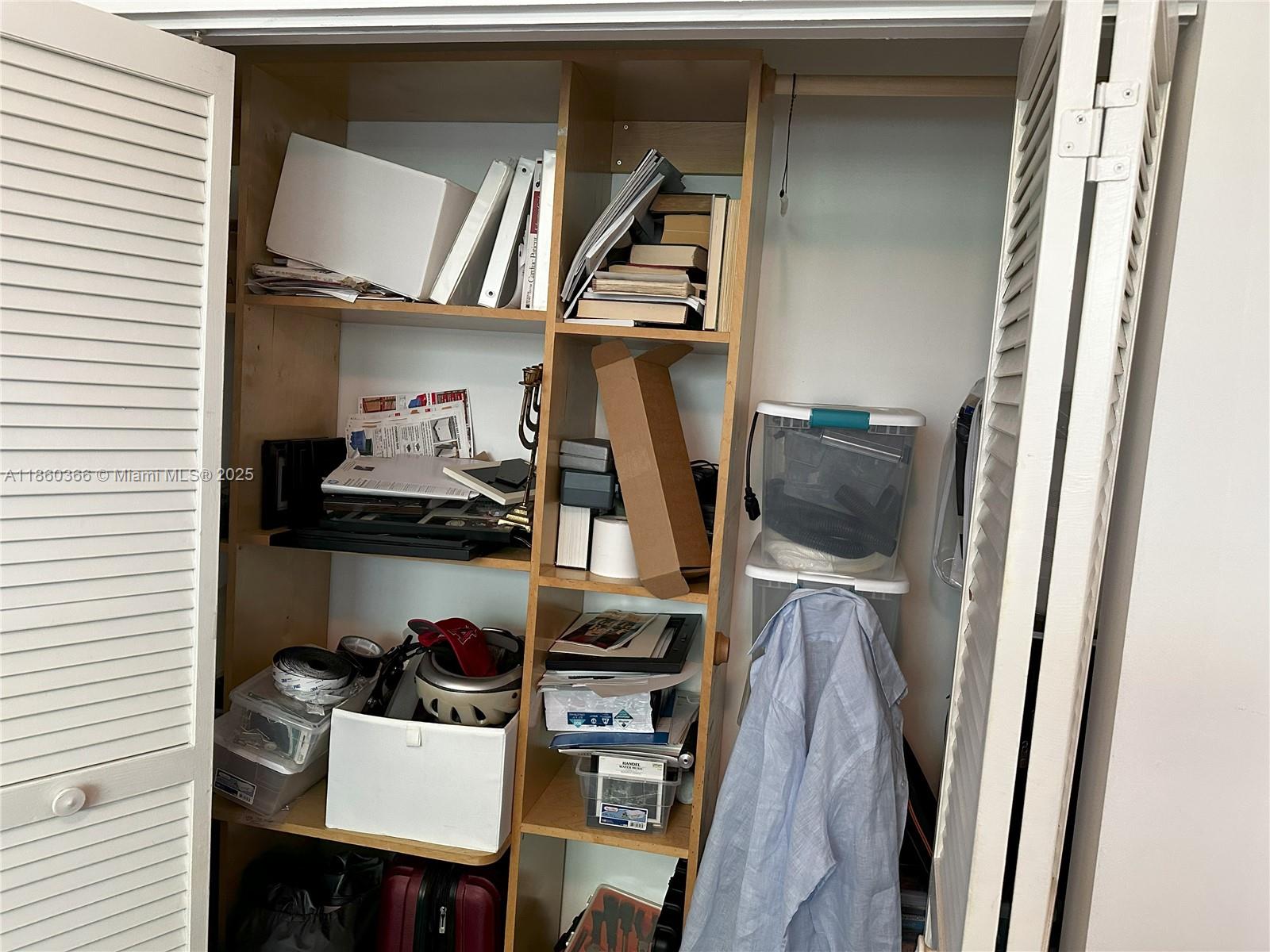 55 Ocean Ln Dr #4020 Key Biscayne, FL 33149